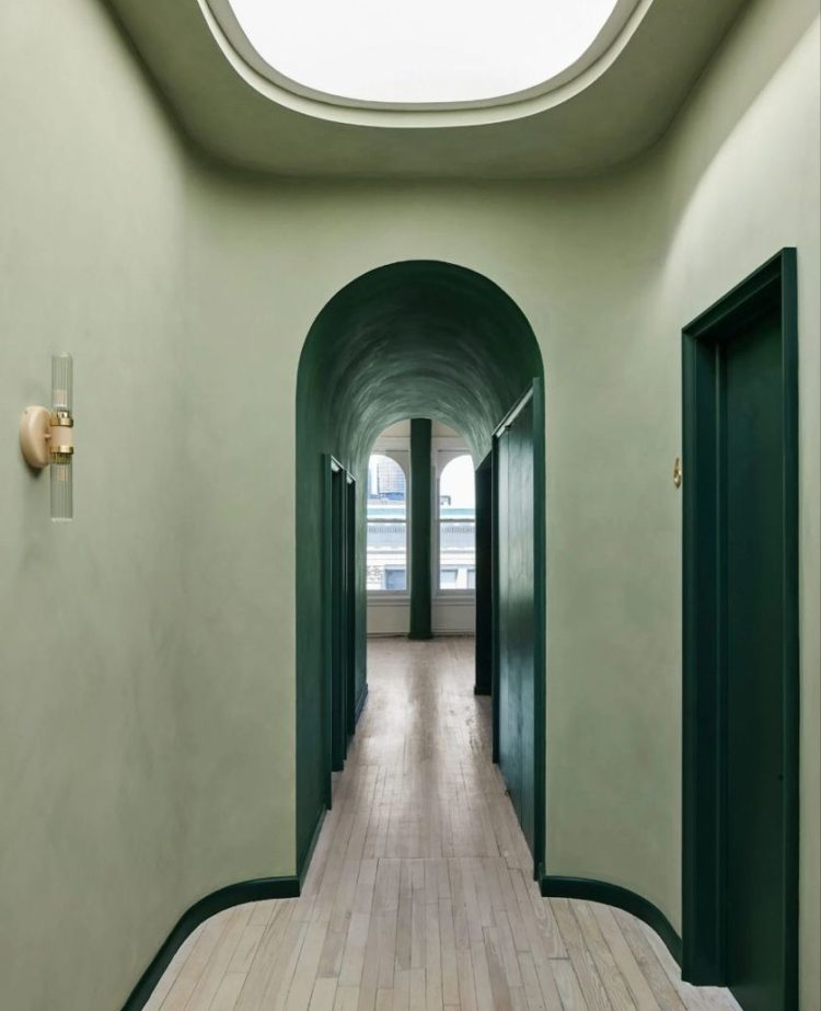 plafond-arche-couloir-vert